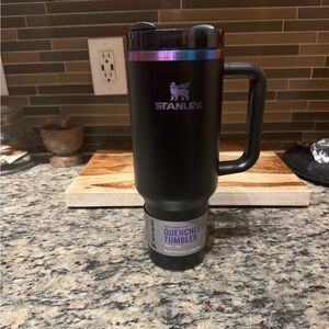 Stanley black chroma 40z